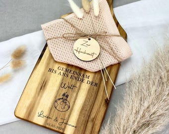 Personalised cutting board with engraving & waffle-textured dishcloth – acacia wood board – gift set – wedding, birthday, anniversary