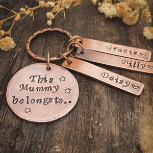 This Mummy Belongs To Keyring, Personalised Mum Keychain from Kids, Engraved Childrens Names Keyring, Mothers Birthday Ideas, New Mummy Gift