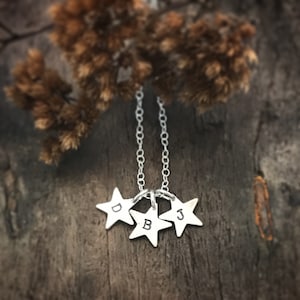 Collar de estrella con inicial en plata de ley, dijes de letras grabadas personalizadas, iniciales de familia e hijos, collar para madre e hija, Reino Unido