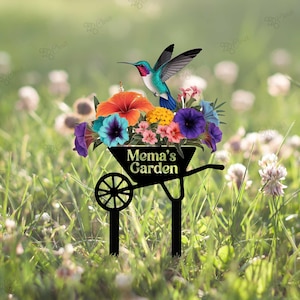 Custom Hummingbird & Flower Yard Stake, Personalized Garden Sign, Hummingbird Garden Art,  Flower Bed Stake, Gift For Mom,Unique Garden Gift