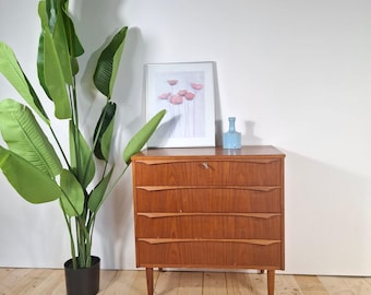 Small Mid-Century Modern Four-Drawer Chest of Drawers – Scandinavian Design in Teak, 1960s