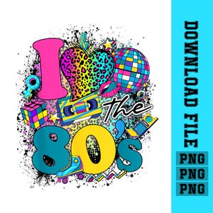 Puede incluir: Un diseño gráfico colorido con el texto "I love the 80's" en forma de corazón. El diseño incluye una cinta de casete, un patín, una bola de discoteca, un teléfono y un corazón con estampado de leopardo.