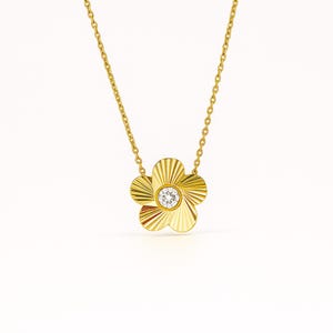 14K Gold Gold Tiny Daisy Necklace, Daisy Flower Necklace, Minimalist Flower Necklace, Spring Gold Jewelry, Dainty Bridal Nature Necklace