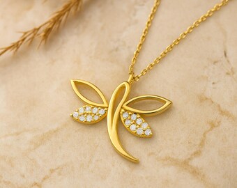 14K Gold Dragonfly Necklace, Good Luck Dragonfly Necklace, Summer Jewelry, Gifts for Mom, Minimal insect Necklace, Butterfly Gold Necklace