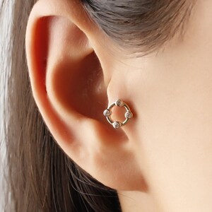 14K Solid Gold Circle Tragus Earring, Dainty Cartilage Stud, Minimalist Gold Piercing, Elegant Everyday Jewelry Gift for Her