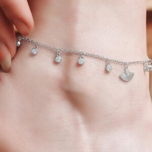 Sterling Silver Fan Charm Anklet with Dangling CZ Stones – Dainty Adjustable Summer Beach Foot Jewelry for Women & Girls Gift