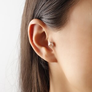14K Solid Gold Tragus Earring, Minimalist Cartilage Jewelry, Geometric Design, Dainty Gold Earring, Unique Gift For Her, Everyday Wear