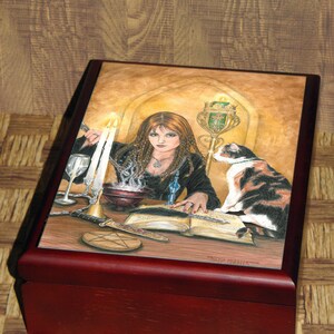 Magic is Afoot Sorceress and Her Cat, Treasure Box image 3