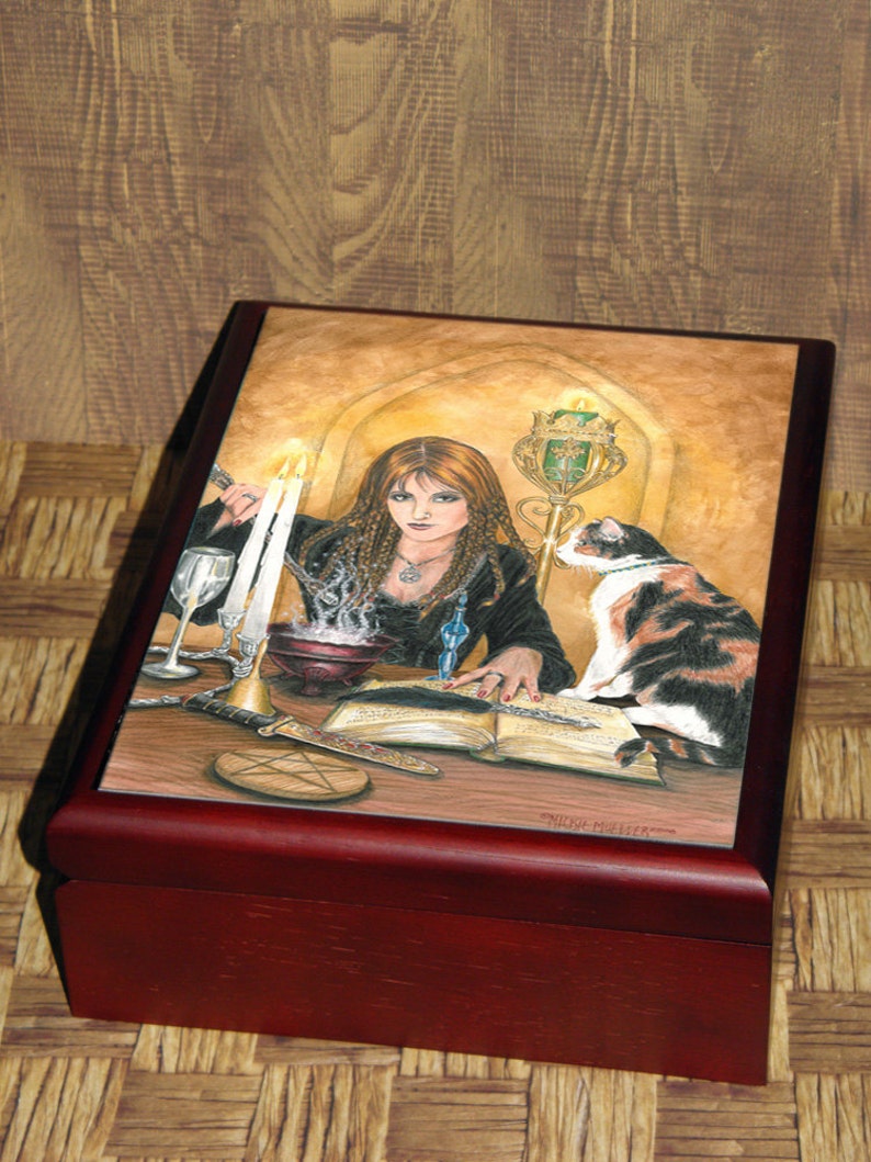 Magic is Afoot Sorceress and Her Cat, Treasure Box image 3