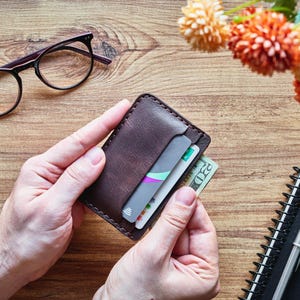 Porta carte mini personalizzato, idea regalo portafoglio in pelle per uomo, portafoglio minimalista da uomo, porta carte in pelle regalo di anniversario - marrone