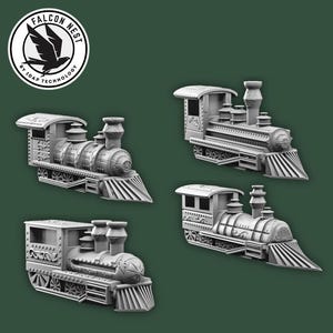 Könnte beinhalten: Vier detaillierte, graue Miniatur-Lokomotiven mit schwarzen Rädern und filigranen Details. Die Lokomotiven sind quadratisch auf einem grünen Hintergrund angeordnet.