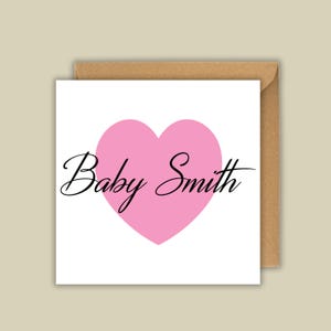 Nom de famille pour bébé avec coeur rose | Baby shower, Nouveau-né, Bébé, Petit-fils, Petite-fille, Naissance, Personnalisation | Message facultatif à l'intérieur