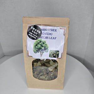 Organic dry Neem leaf