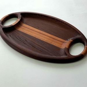 Handgemaakte ovale houten dienblad, stijlvol en functioneel keukenaccessoire, rustieke houten dienblad voor serveren, ovale decoratieve serveerschaal