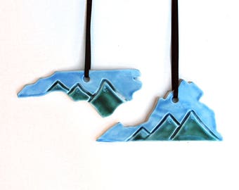 Mountain State Ornament, Ceramic Mountain, Pottery Handmade, North Carolina Ornament, Virginia Ornament, All States, Pottery with Mountain