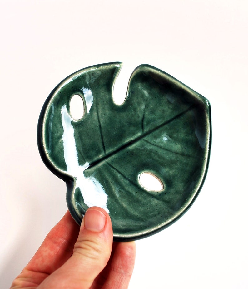 Monstera Leaf Jewelry Dish, Green Leaf, Tropical Leaf, Dorm Decor, Monstera, Soap Dish, Pottery, Ceramic, Tropical Decor, Gift for Her image 2