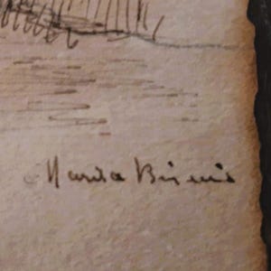 Puede incluir: Un juego de tres tazas de cerámica con un acabado moteado y mate. Las tazas son de color crema, gris claro y gris oscuro. Cada taza tiene un diseño simple y minimalista y un asa redondeada.