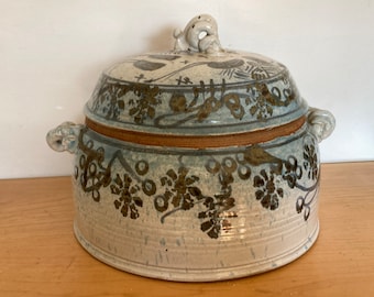 1982 Studio Pottery Soup Tureen 12" Signed  Blue White GORGEOUS!