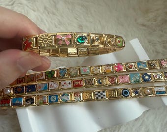 Bracciale italiano in oro, ciondoli personalizzati in oro con scritta Italia, ciondoli personalizzati per braccialetti italiani, bracciale Italia, regalo per lei, regalo di laurea