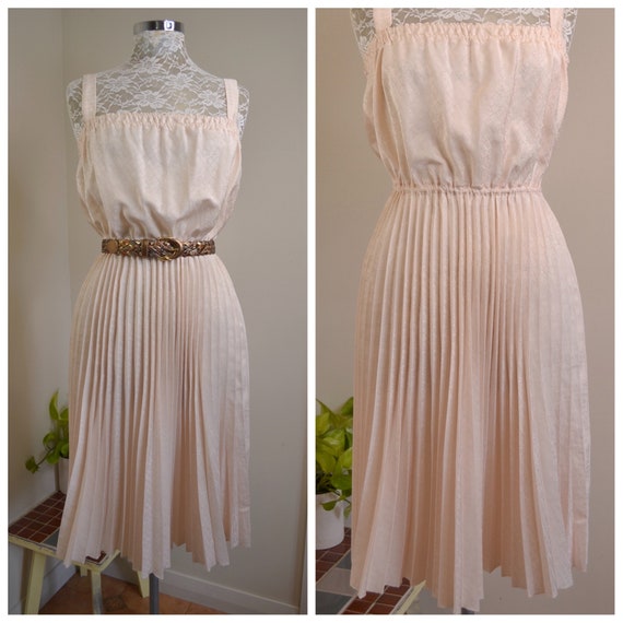 70's Handmade Disco Dress in Cream Shimmer Pleate… - image 1