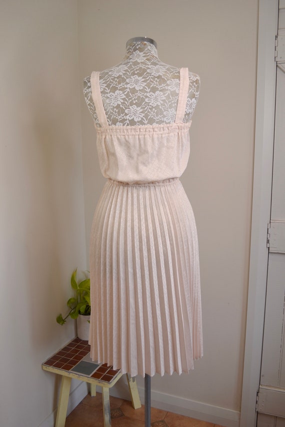 70's Handmade Disco Dress in Cream Shimmer Pleate… - image 4