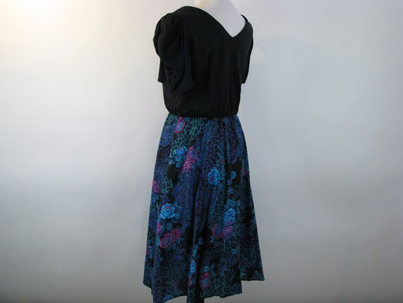 Vintage 80’s does 50’s party dress with full flor… - image 3