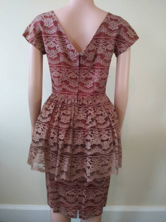 Vintage 1950's peplum lace dress / fifties bronze… - image 6