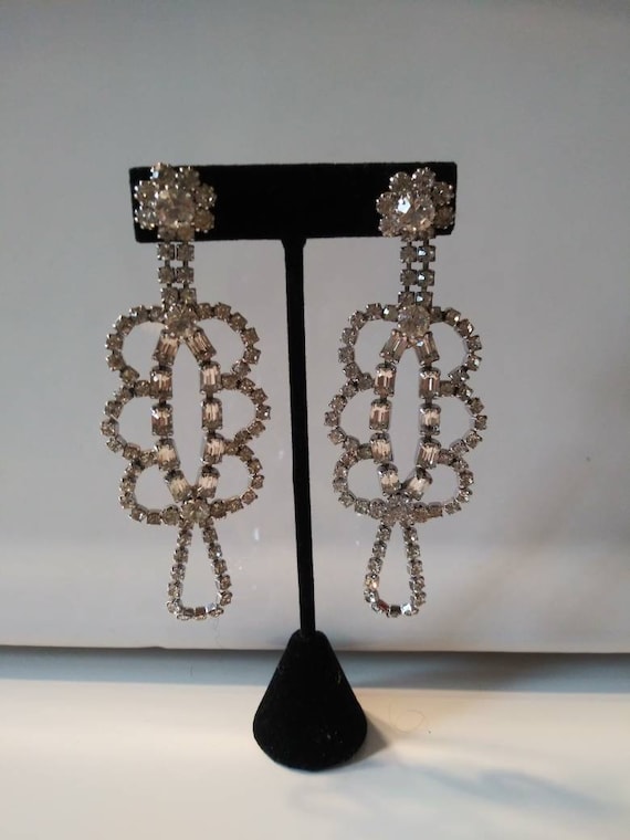 Vintage rhinestone dangle earrings - image 1