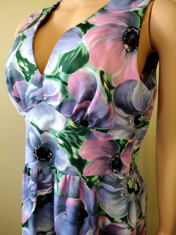 Vintage 1970's handmade sleeveless floral pastel … - image 7