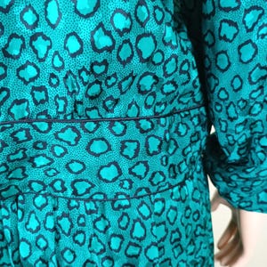 Vintage Adrianna Papell Silk Cheetah Print Green Black Skirt Suit Size 12 image 5