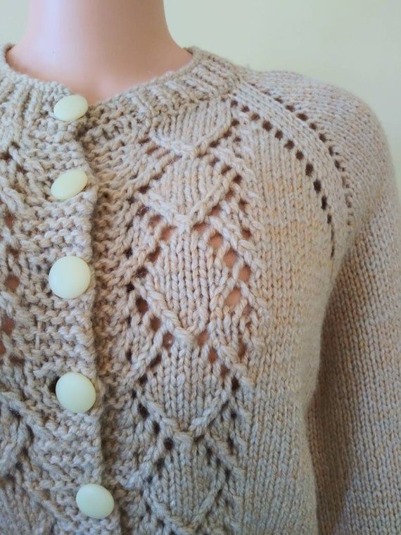 Vintage 1970's handmade knit ivory sweater / large - image 2