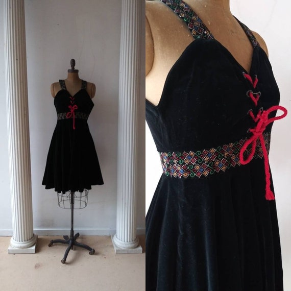 Vintage 1950's black velvet lace up dress / 26 wa… - image 1