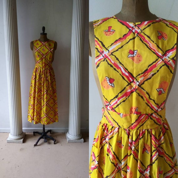Vintage 1970's yellow pinafore / seventies mushroo