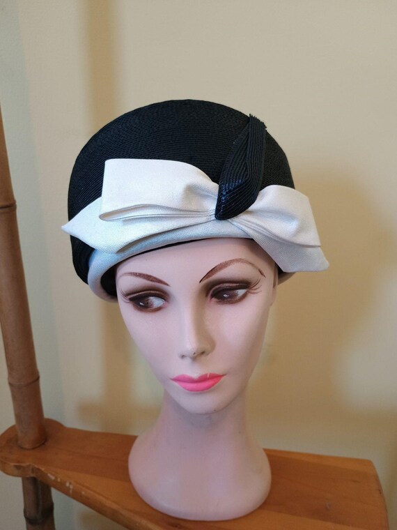Vintage 1960's Navy Straw Pillbox Hats By Yolie - image 2