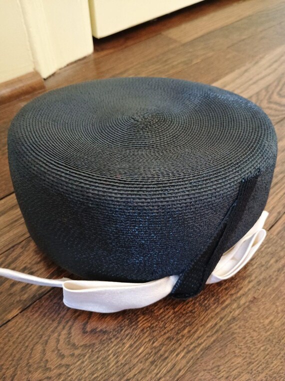 Vintage 1960's Navy Straw Pillbox Hats By Yolie - image 8