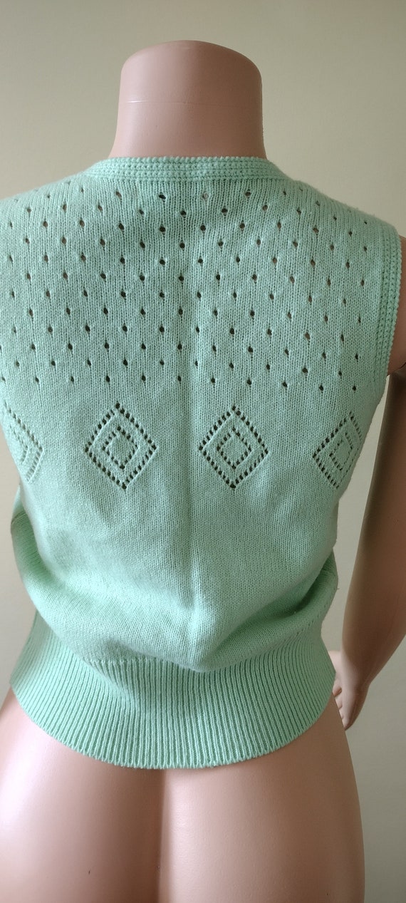 Vintage 1970's JL Hudson mint green sweater vest - image 4