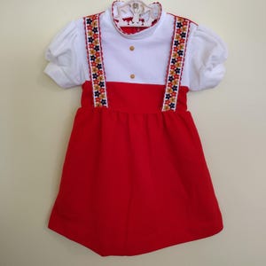 Vintage toddler embroidered red short sleeve dress 18 month