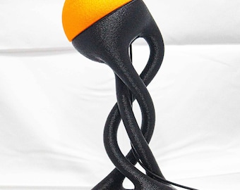 Alien Lampe - Triple Helix Skulpturale Tischlampe - 3D Gedrucktes Design - Modernes Ambientes Licht