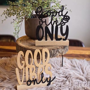 SVG Laserdatei Klötzchenschrift Good vibes only Easysticks Klötzchen SVG Datei