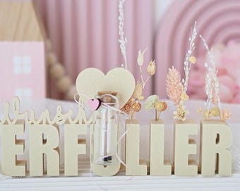 Archivo de impresión 3D STL con la inscripción "Concededor de deseos" con huecos para flores y espacio para un regalo en efectivo. Archivo 3D.