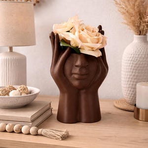 Maceta moderna con forma de rostro / Jarrón escultural con forma de cabeza para flores artificiales / Pieza decorativa para estantes