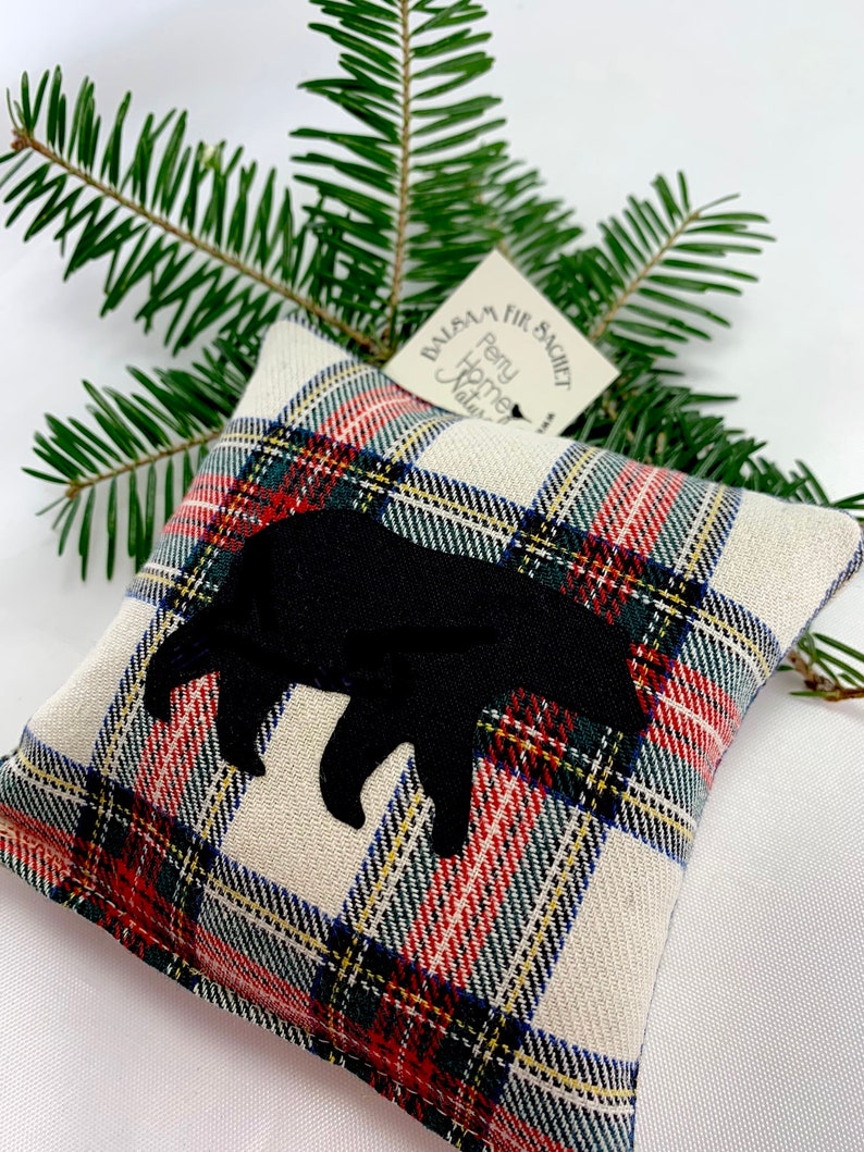 Maine Balsam Fir Sachet with Appliqued Black Bear on Cotton and Linen