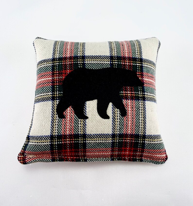 Maine Balsam Fir Sachet with Appliqued Black Bear on Cotton and Linen