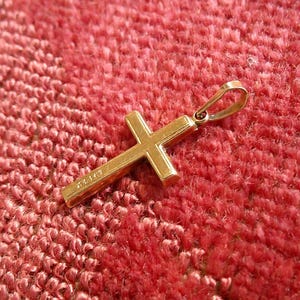 Vintage 14k Yellow Gold Small Cross Pendant Charm