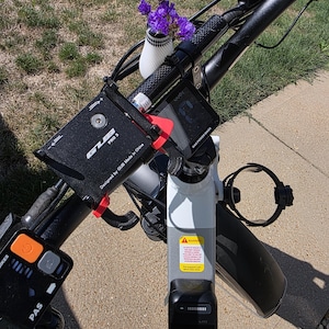 3D Printed Bike Flower Vase: Unique Handlebar Decor