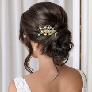 Handmade Gold Violet Flower Hair Comb: Pearl Bridal Headpiece
