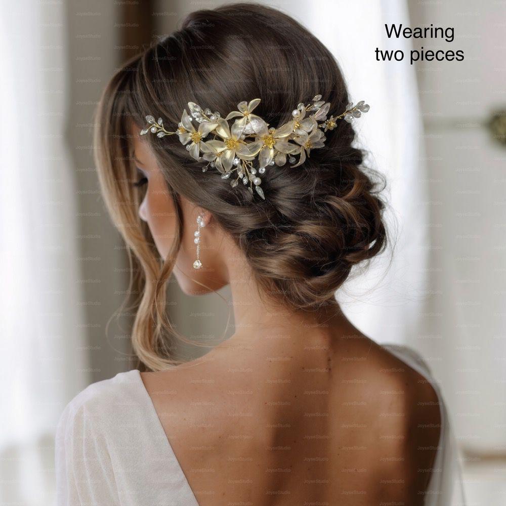 Crystal Lily Flower Wedding Hair Clip: Silver Bridal  display picture 1