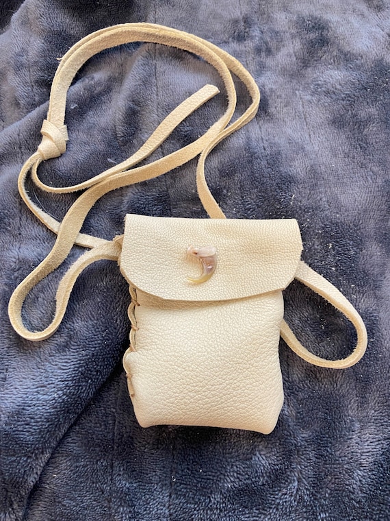 Native American Medicine Bag Bobcat Claw Cherokee Leather