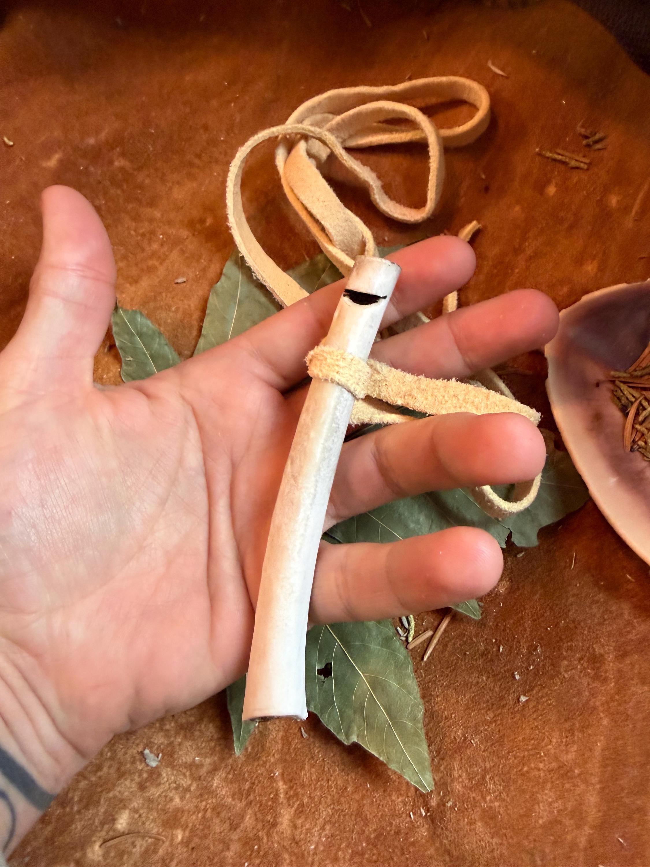 Working Eagle bone whistle replica Native American Made plain
