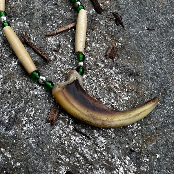 Replica grizzly Bear claw necklace native american made with RESIN claw